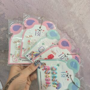 uñas postizas ultra pequeñas para niñas