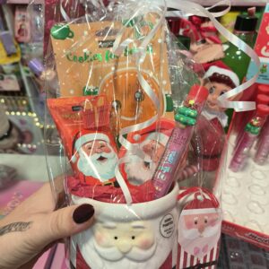 Cesta regalo taza Papá Noel